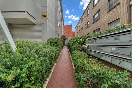 2/102-104 Millswyn Street, - Photo 2