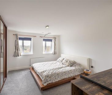 4 bedroom detached house to rent - Photo 4