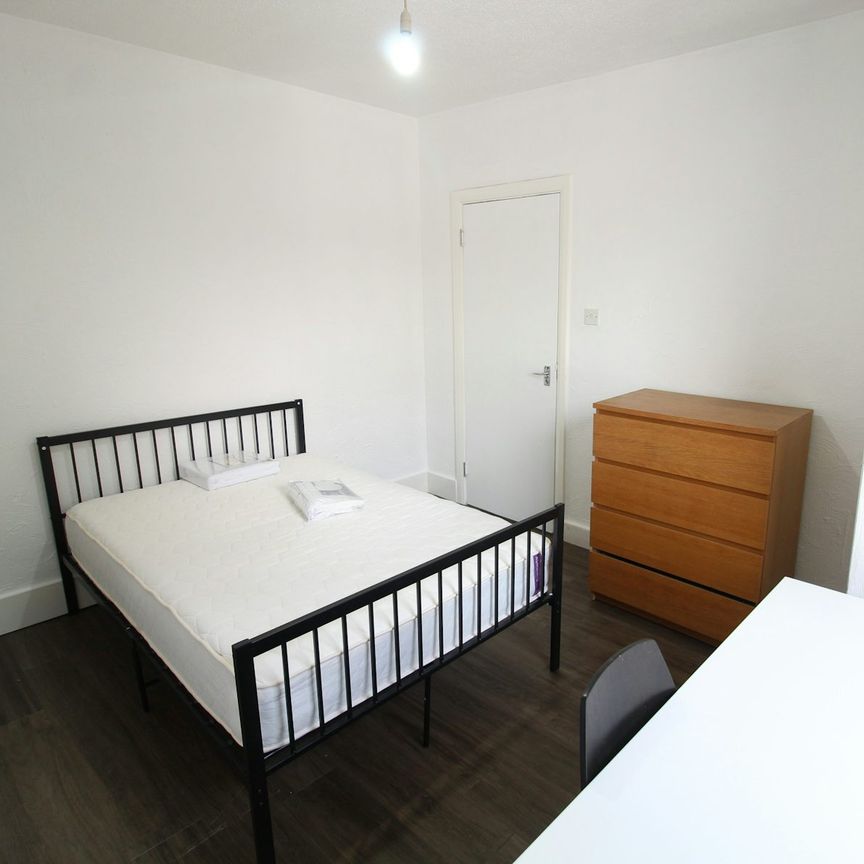 Maisonette to rent on - Photo 1