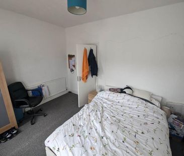 4 bedroom house to rent - Photo 1