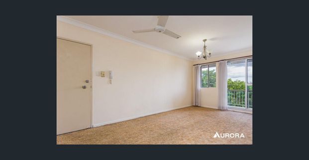 Spacious Two-Bedroom Unit in Secure Complex - Photo 1