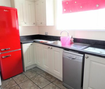 2 bedroom detached bungalow to rent - Photo 4