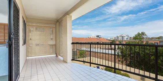 3/19 Downs Street, Redcliffe QLD 4020 - Apartment For Rent | Domain - Photo 3