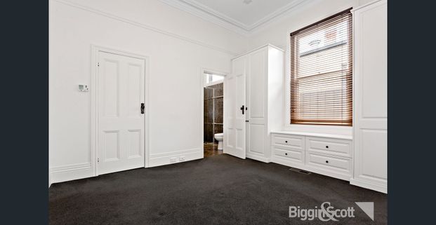 STUNNING SPACIOUS HOUSE WITH 3 BEDROOMS, 2 BATHROOMS, PLUS STUDY - Photo 1