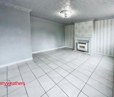 3 bedroom end of terrace house to rent - Photo 1