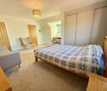 2 bedroom penthouse to rent - Photo 4