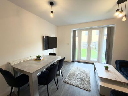 1 bedroom in a house share to rent - Photo 4