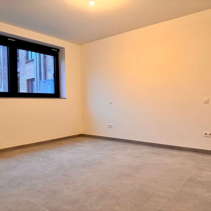 Ruim duplex appartement in het centrum van Gistel. - Foto 1