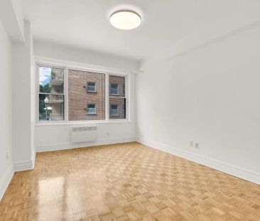Westmount Place — 1 Bedroom Unit - Photo 1