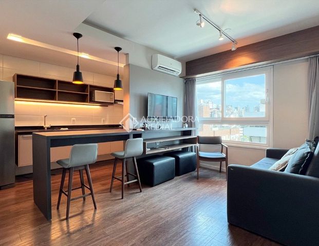 Apartamento com 1 quarto e 33m² para alugar em Moinhos de Vento, Porto Alegre. - Photo 1