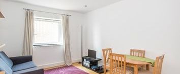 1 Bedrooms Flat to rent in Hotel Apartments, Fulham Road, Fulham SW6 | £ 350 - Photo 1