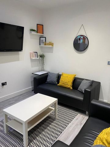 5 bedroom house to rent - Photo 2