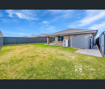 11 Fairway Street, Rutherford, NSW 2320 - Photo 4