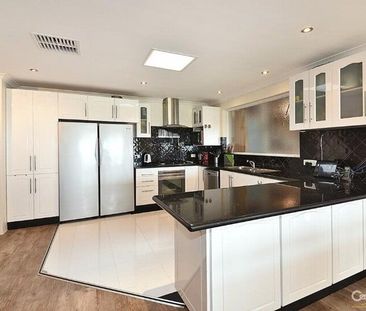 Quinns Rocks - Photo 2