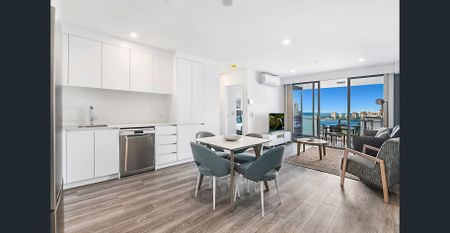 Contemporary, Modern, 1 Bedroom Unfurnished Apt - Great Views Available Mid Jan 2026 - Photo 2