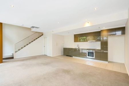 Inner City Living - Photo 4