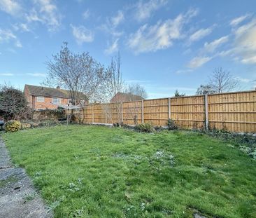 3 bedroom semi-detached house to rent - Photo 5