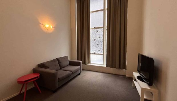 Furnished City Apartment in the Iconic Guardian Building – Available Now! - Photo 1