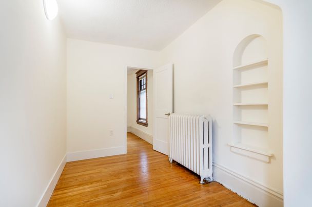 For Lease - 180 Queens Drive Unit# 2A, Toronto, Ontario - Photo 1