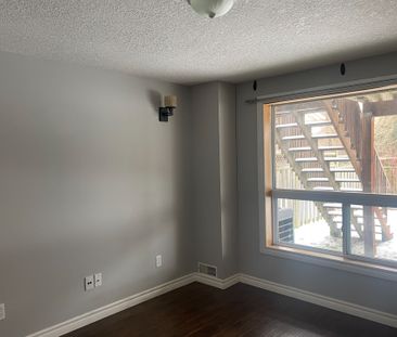 For Lease - 3 Drohan Drive, Guelph, Ontario - Photo 2