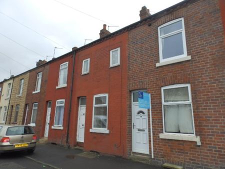 2 bedroom terraced house to rent - Photo 5
