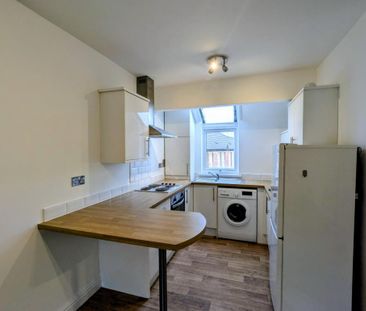 2 bedroom flat to rent - Photo 3