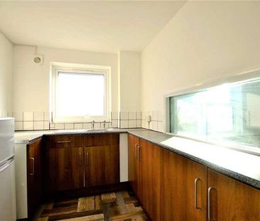 High Street, Witney, Oxfordshire, OX28 - Photo 6