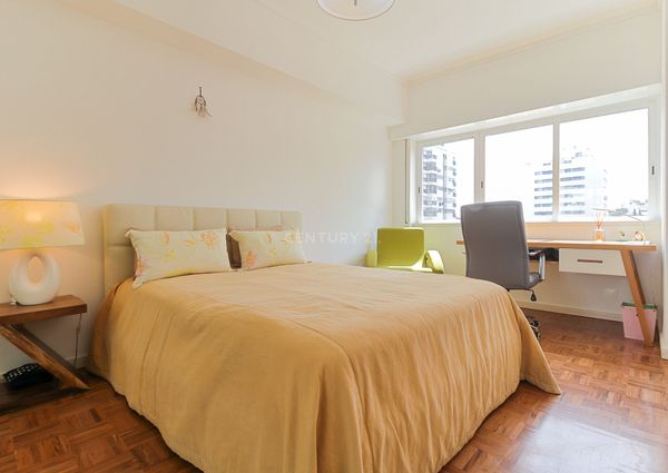 EXCELENTE APARTAMENTO T3 CENTRO MIRAFLORES LISBOA