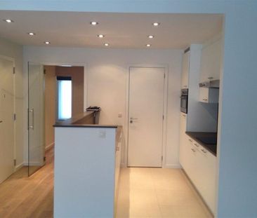 Appartement te huur in Brussel voor € 1.600 met 2 slaapkamers - Photo 3