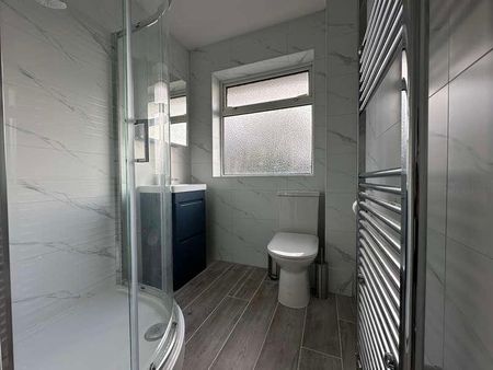 Fetcham, Leatherhead, KT22 - Photo 5