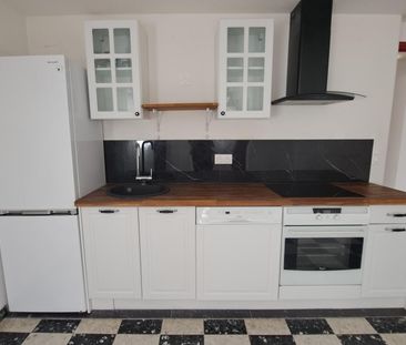 Location Appartement 3 pièces 58m² ANTIBES 06600 - Photo 2