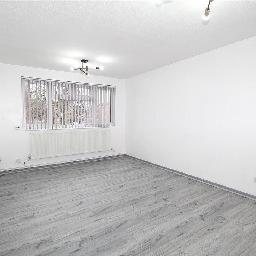 3 Bedroom Apartment - Purpose Built To Let - Photo 1