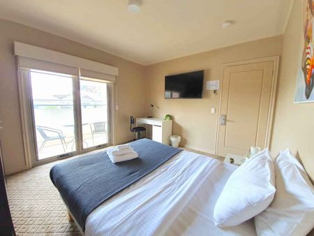 Room 7 (Non Ensuite) - Photo 3