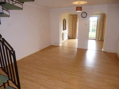 2 bedroom semi-detached house to rent - Photo 4
