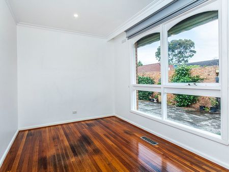 Quiet Comfort in the Heart of Carnegie - Photo 5