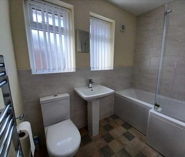 2 bedroom bungalow to rent - Photo 3
