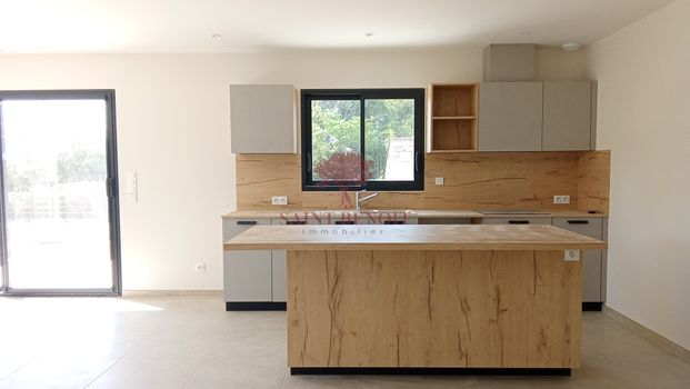 Location Maison 4 pièces 115m² ST JEAN DE FOS 34150 - Photo 1