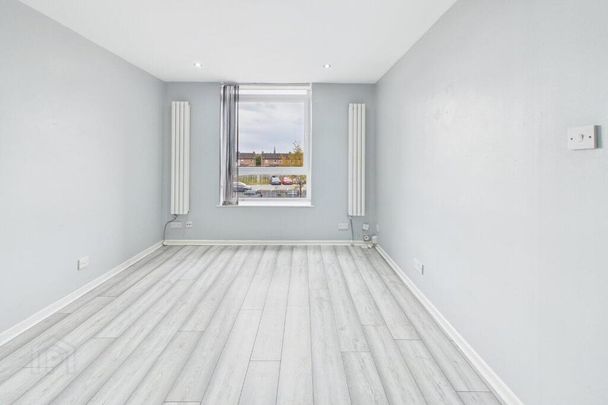 Flat 4 Tyrone House, 30 Adelaide Street, Belfast, BT2 8HH - Photo 1