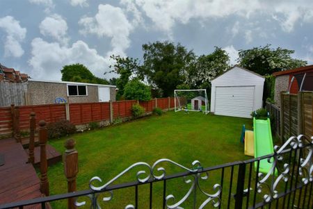 3 bedroom semi-detached house to rent - Photo 3