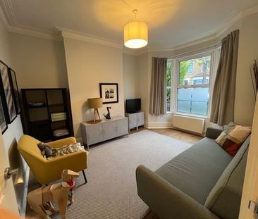 2 Bed Flat, Aldeburgh Street, SE10 - Photo 3
