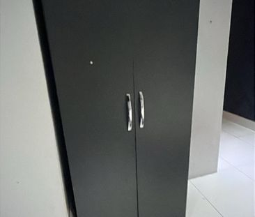 Ensuite to let in sharing house- 800 pcm inclusive bills - Photo 4