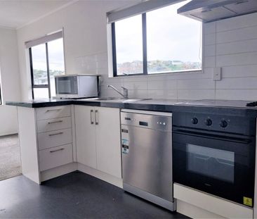 Sitting Pretty in Central Miramar - Photo 1