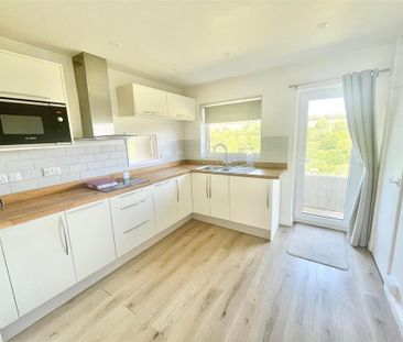 3 bedroom detached bungalow to rent - Photo 6