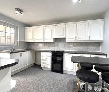 3 bedroom semi-detached house to rent - Photo 4