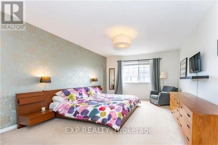 438 ASHBOURNE CRESCENT - Photo 3