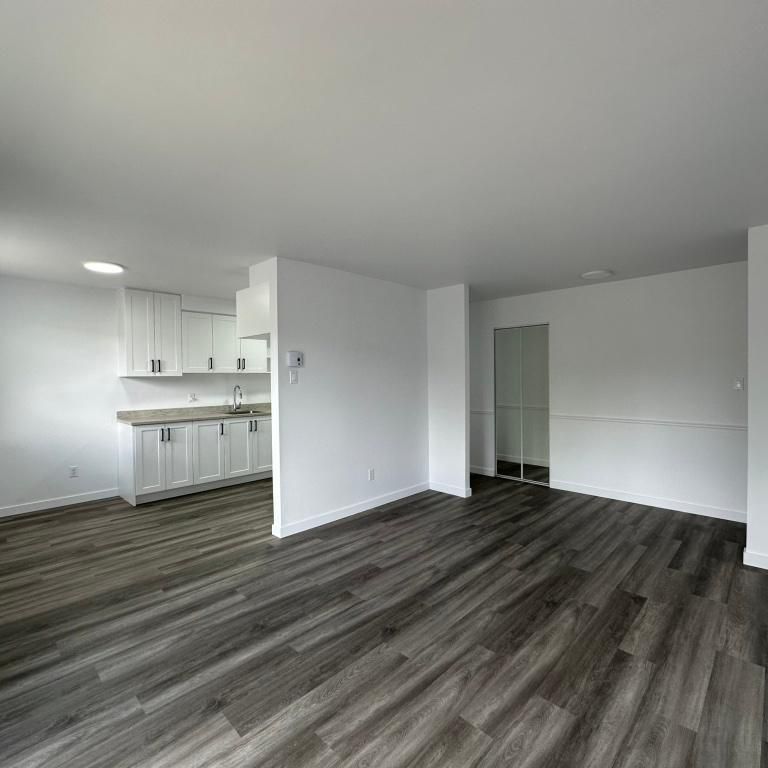 4 1/2 à louer à Granby, libre - Photo 1