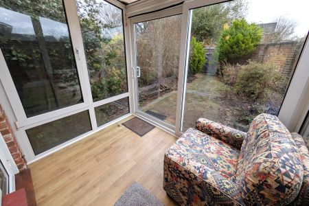 Marston Road, Woking, Surrey, GU21 - Photo 4