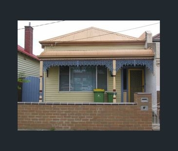 Charming 2 Bedroom Home in Footscray - Photo 4