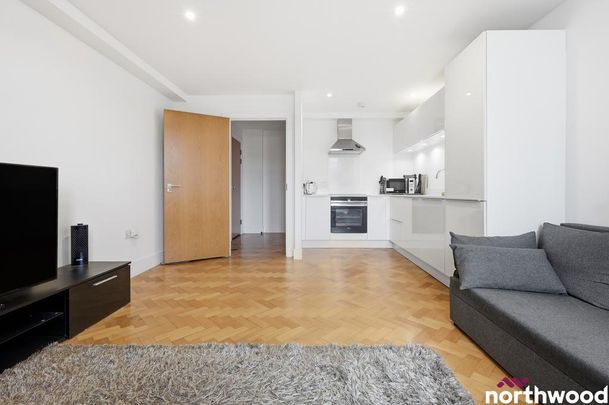 2 bedroom flat to rent - Photo 1