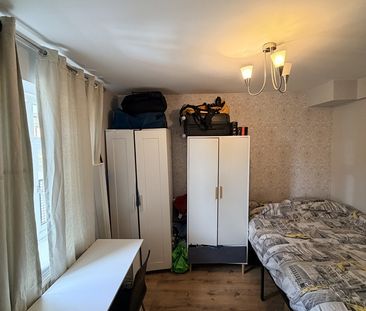 Room in a Shared House, Frensham Drive, SW15 - Photo 4